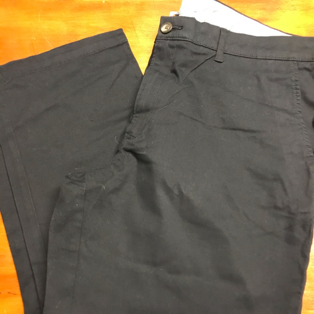 🍍Essentials men’s khakis